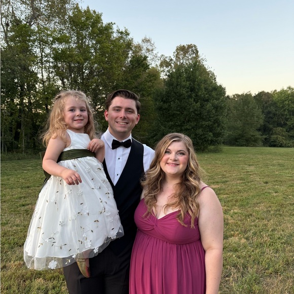 LAUREN IS LIVE!! ❣️❣️LIKE this to be notified when I go live on posh! - Picture 3 of 7